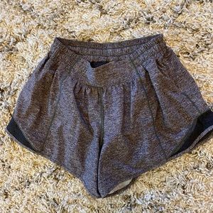 Lulu lemon shorts 6 Tall